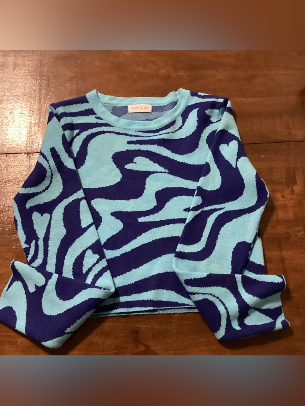 vestique Cropped Turquoise & Navy Wave-Print Crewneck Sweater